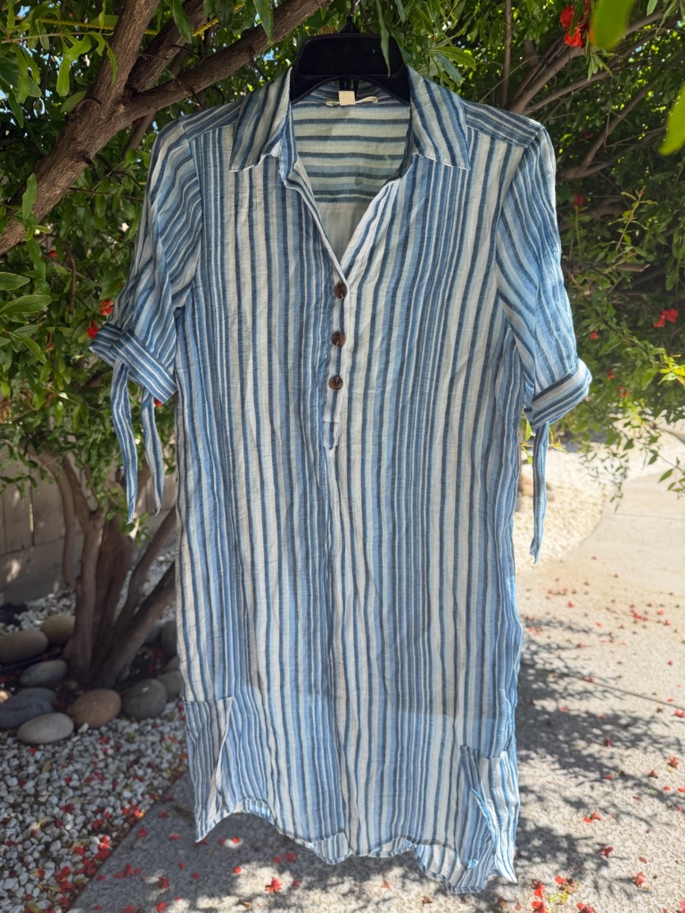 Women’s Blue & White Striped Button-Front Tunic with inner.